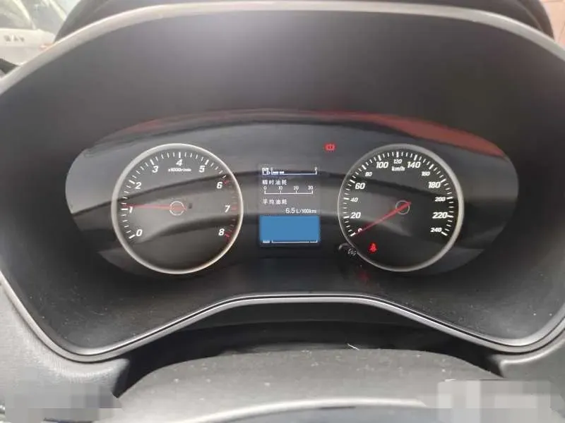 2019 BaoJun 530 1.5T 150HP L4 6MT,autocango,china used car exporter,china ev exporter,chinese used car exporter,chinese used ev exporter