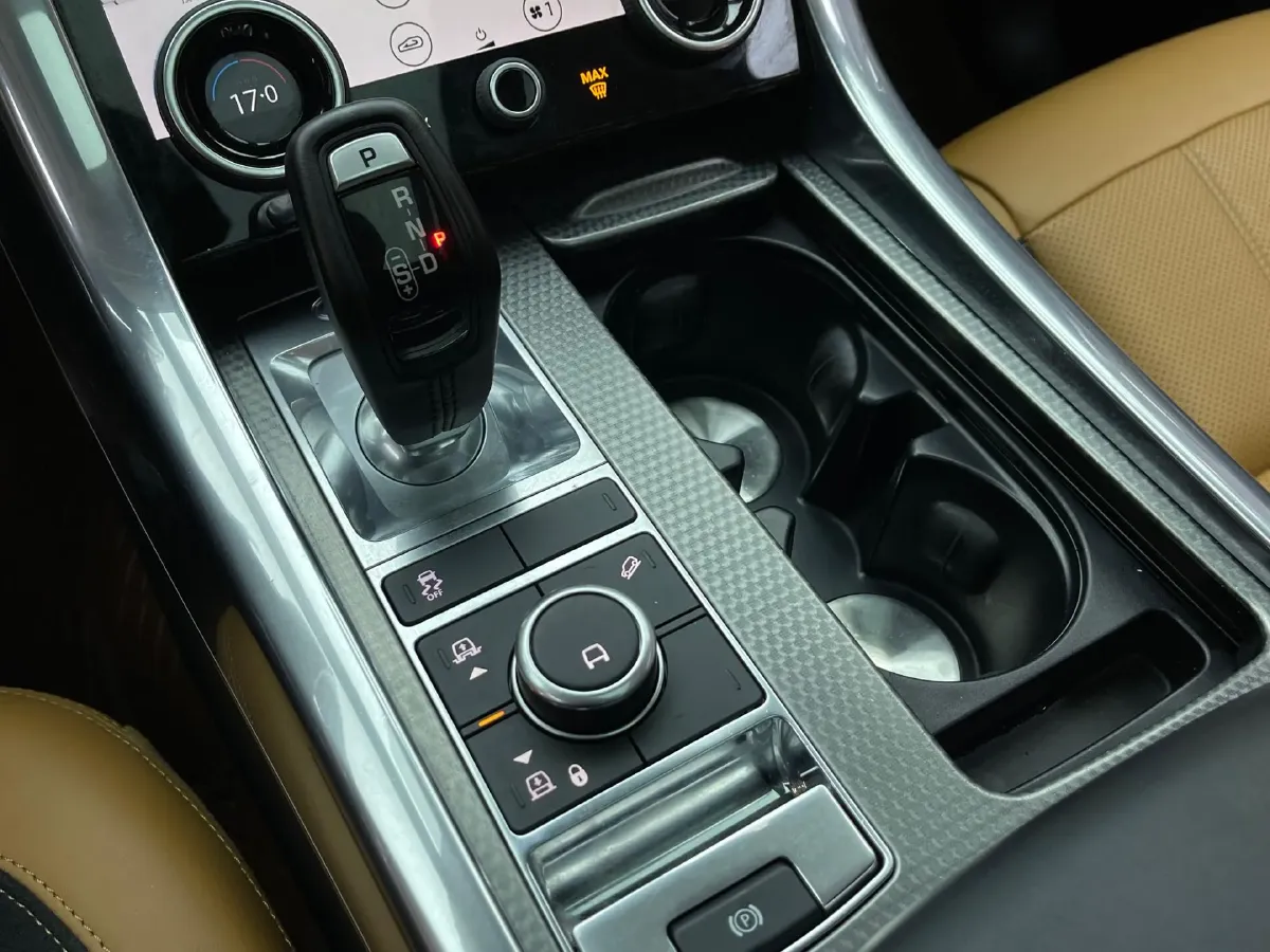 2018 Land Rover Range Rover Sport 3.0T 340HP V6 8AT,autocango,china used car exporter,china ev exporter,chinese used car exporter,chinese used ev exporter