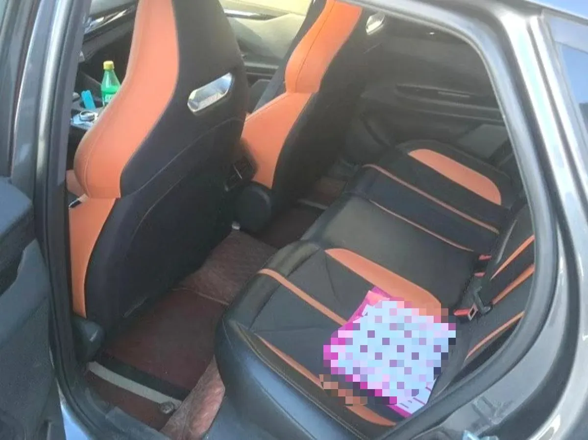 2025 ChangAn UNI-V 1.5T 192HP L4 7DCT,autocango,china used car exporter,china ev exporter,chinese used car exporter,chinese used ev exporter