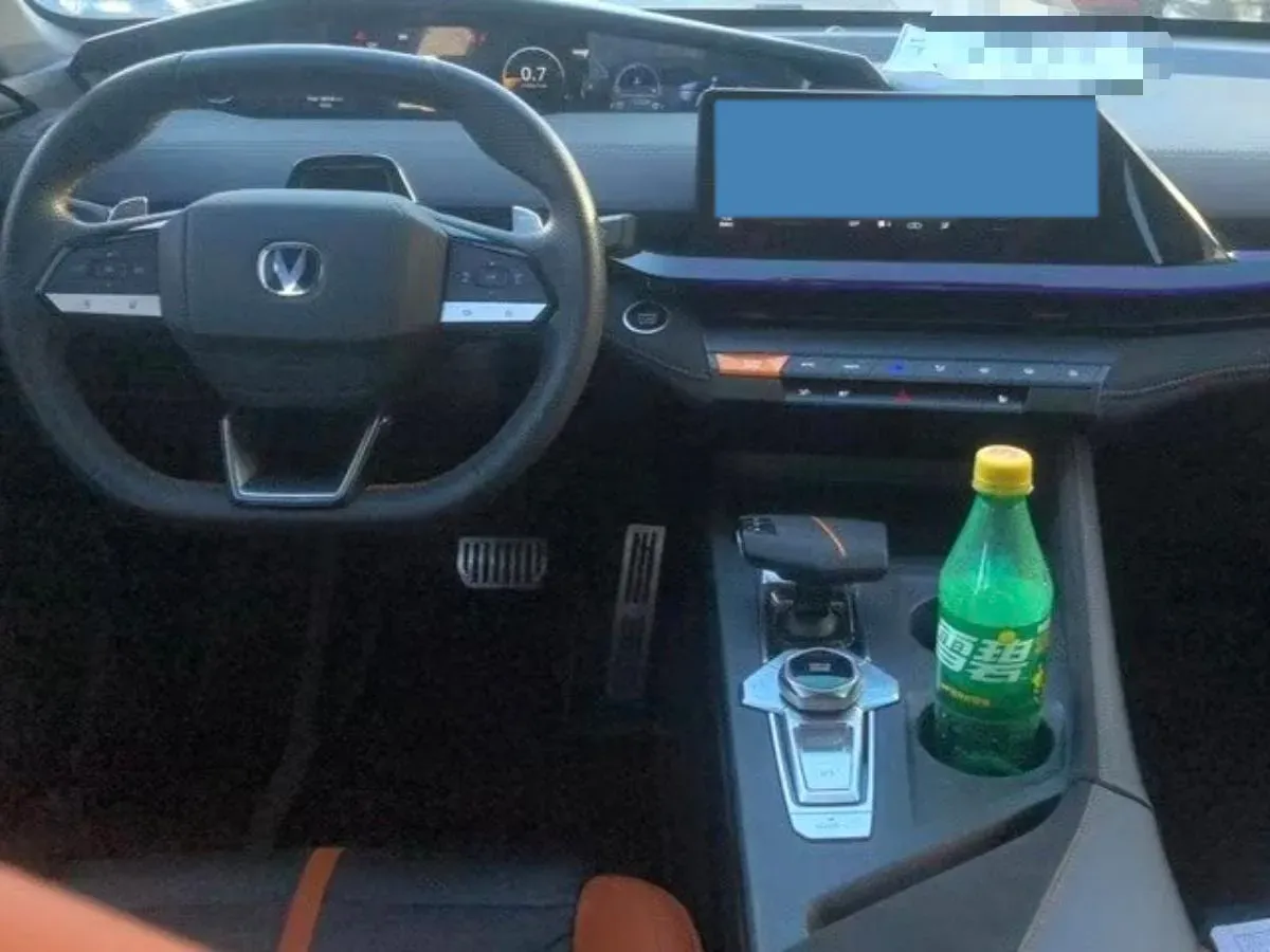 2025 ChangAn UNI-V 1.5T 192HP L4 7DCT,autocango,china used car exporter,china ev exporter,chinese used car exporter,chinese used ev exporter