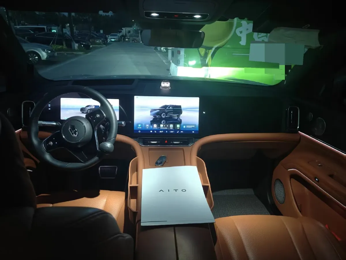 2024 AITO AITO M9 1.5T 152HP L4 REEV 52KWH,autocango,china used car exporter,china ev exporter,chinese used car exporter,chinese used ev exporter