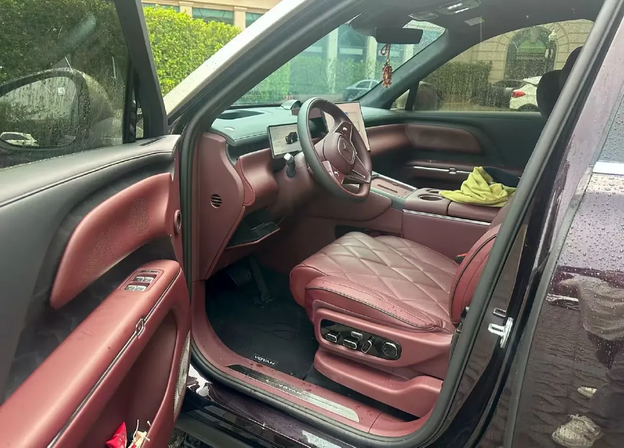 2026 Voyah 9L 1.5T 150HP L4 PHEV,autocango,china used car exporter,china ev exporter,chinese used car exporter,chinese used ev exporter