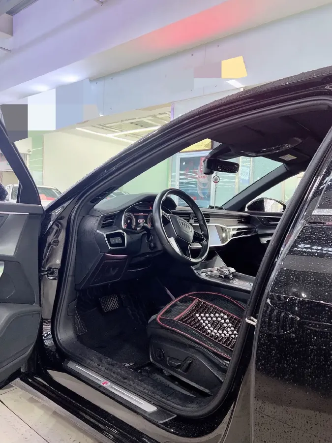 2021 Audi A6L 2.0T 190HP L4 7DCT,autocango,china used car exporter,china ev exporter,chinese used car exporter,chinese used ev exporter