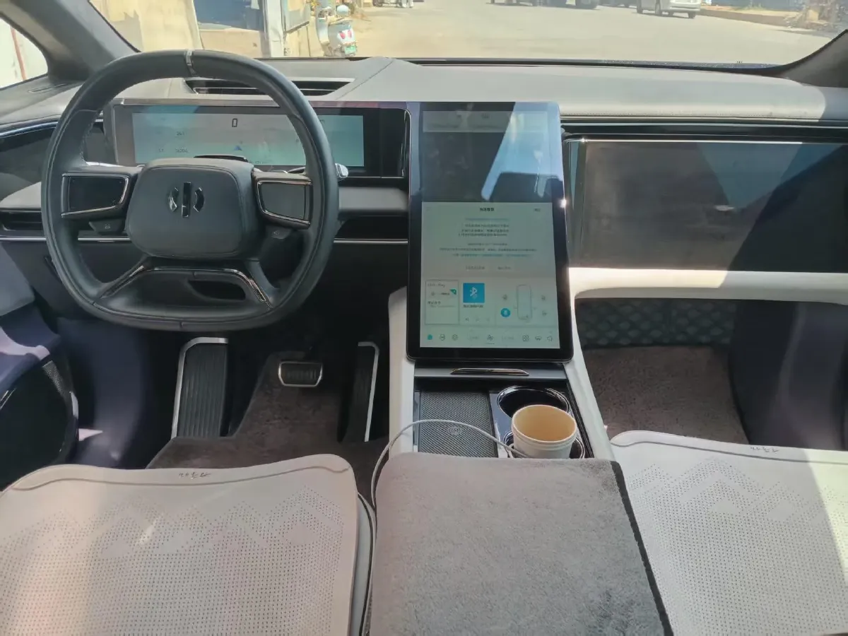 2021 HiPhi X BEV 97KWH,autocango,china used car exporter,china ev exporter,chinese used car exporter,chinese used ev exporter