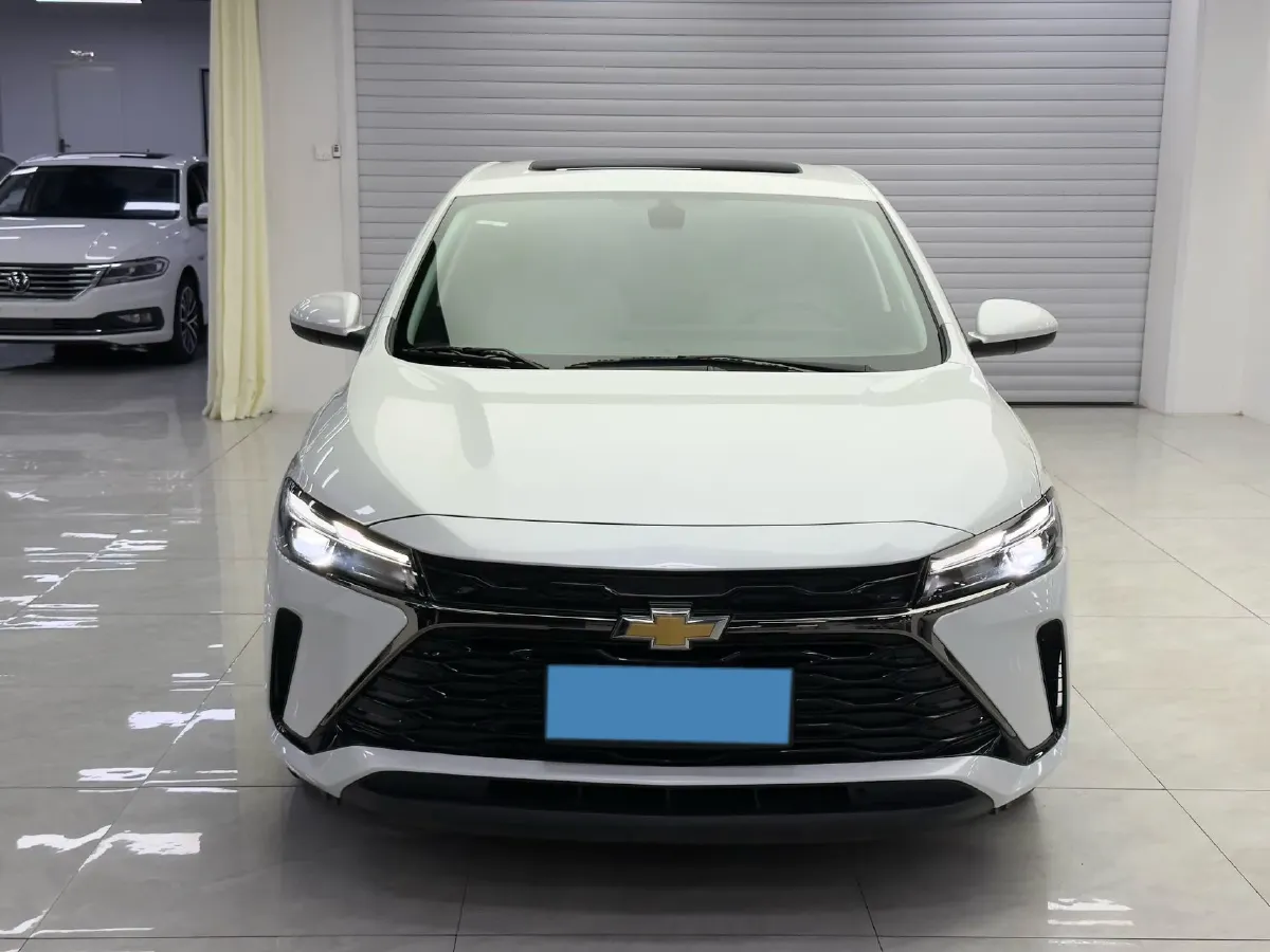 2023 Chevrolet Monza 1.5L 113HP L4 6DCT,autocango,china used car exporter,china ev exporter,chinese used car exporter,chinese used ev exporter