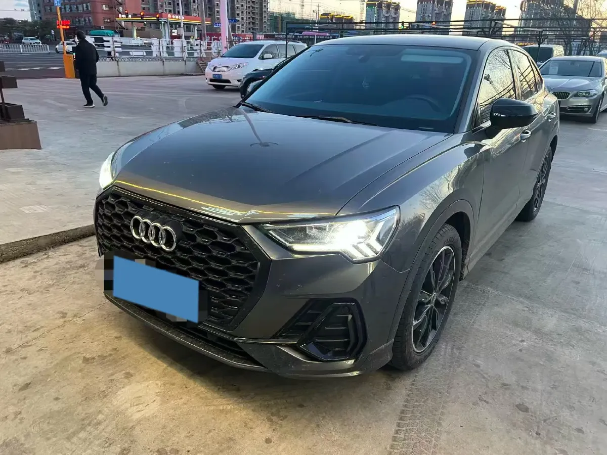 2022 Audi Q3 Sportback 2.0T 186HP L4 7DCT,autocango,china used car exporter,china ev exporter,chinese used car exporter,chinese used ev exporter