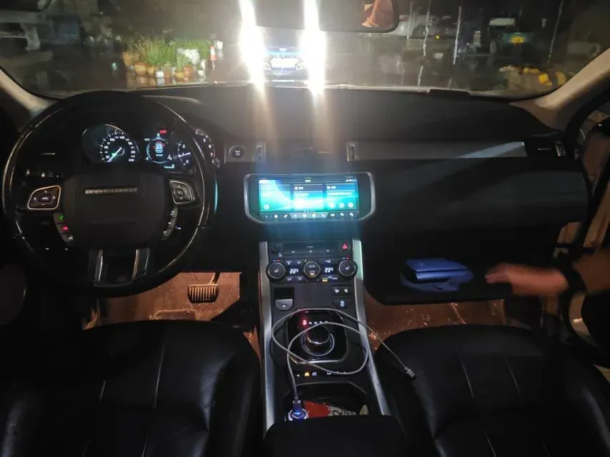2018 Land Rover Range Rover Evoque 2.0T 241HP L4 9AT,autocango,china used car exporter,china ev exporter,chinese used car exporter,chinese used ev exporter