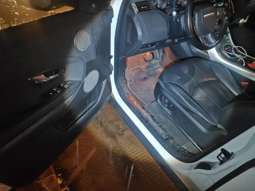 2018 Land Rover Range Rover Evoque 2.0T 241HP L4 9AT,autocango,china used car exporter,china ev exporter,chinese used car exporter,chinese used ev exporter