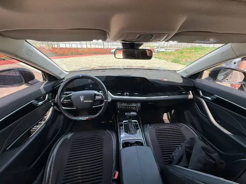 2023 Bestune B70 1.5T 169HP L4 7DCT,autocango,china used car exporter,china ev exporter,chinese used car exporter,chinese used ev exporter