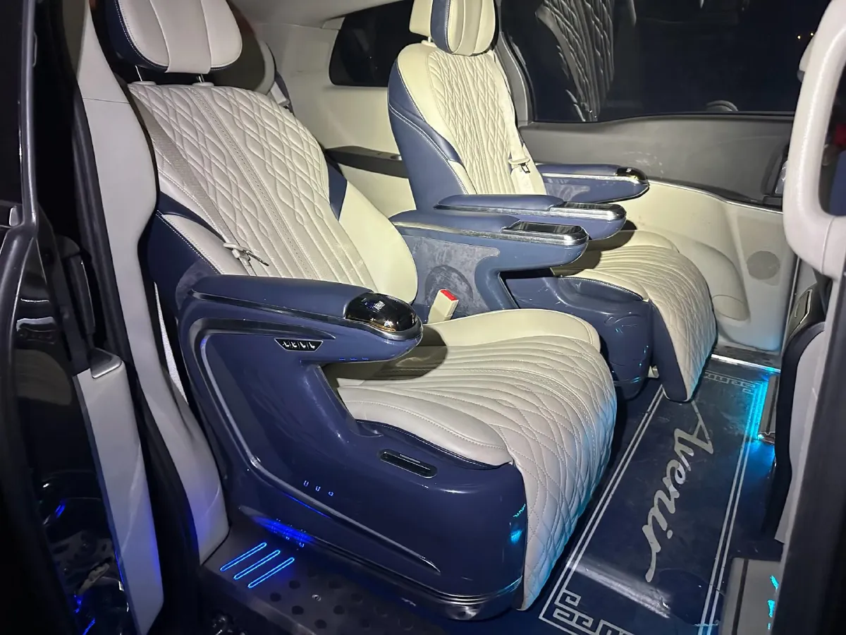 2021 Buick GL8 2.0T 237HP L4 9AT,autocango,china used car exporter,china ev exporter,chinese used car exporter,chinese used ev exporter