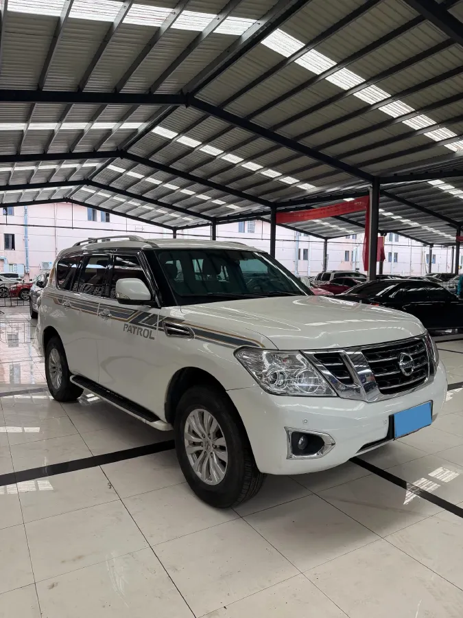 2018 Nissan Patrol 4.0L 279HP V6 7AT,autocango,china used car exporter,china ev exporter,chinese used car exporter,chinese used ev exporter