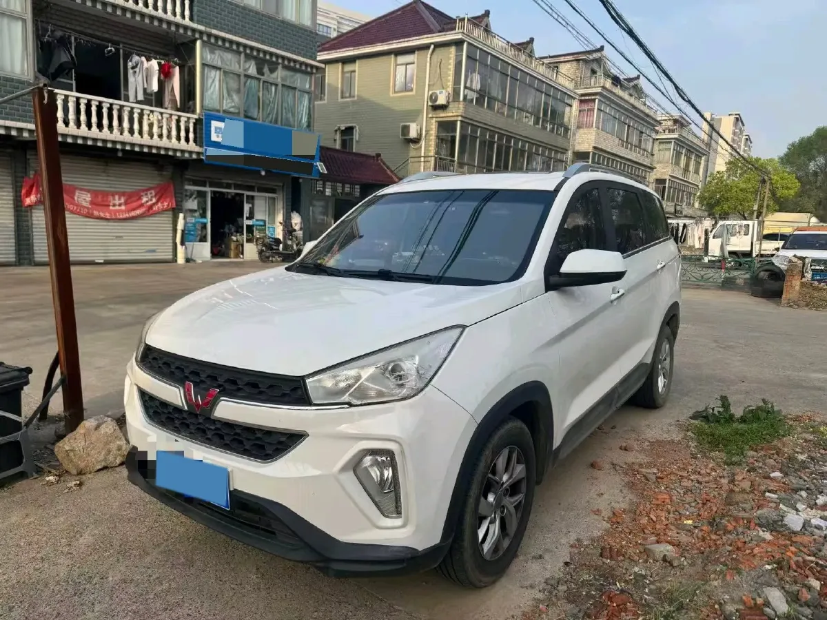 2018 WuLing HongGuang S3 1.5L 112HP L4 6MT,autocango,china used car exporter,china ev exporter,chinese used car exporter,chinese used ev exporter