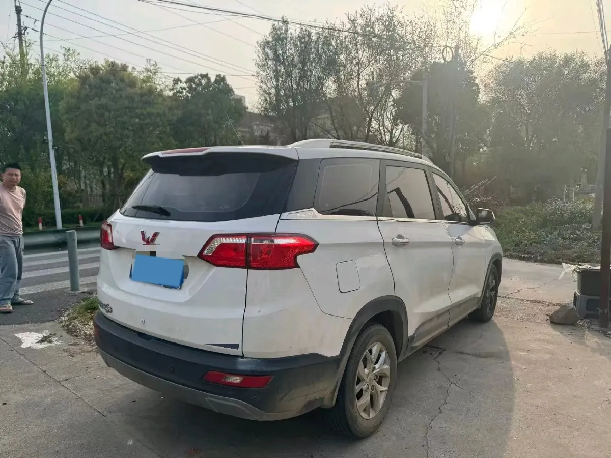 2018 WuLing HongGuang S3 1.5L 112HP L4 6MT,autocango,china used car exporter,china ev exporter,chinese used car exporter,chinese used ev exporter