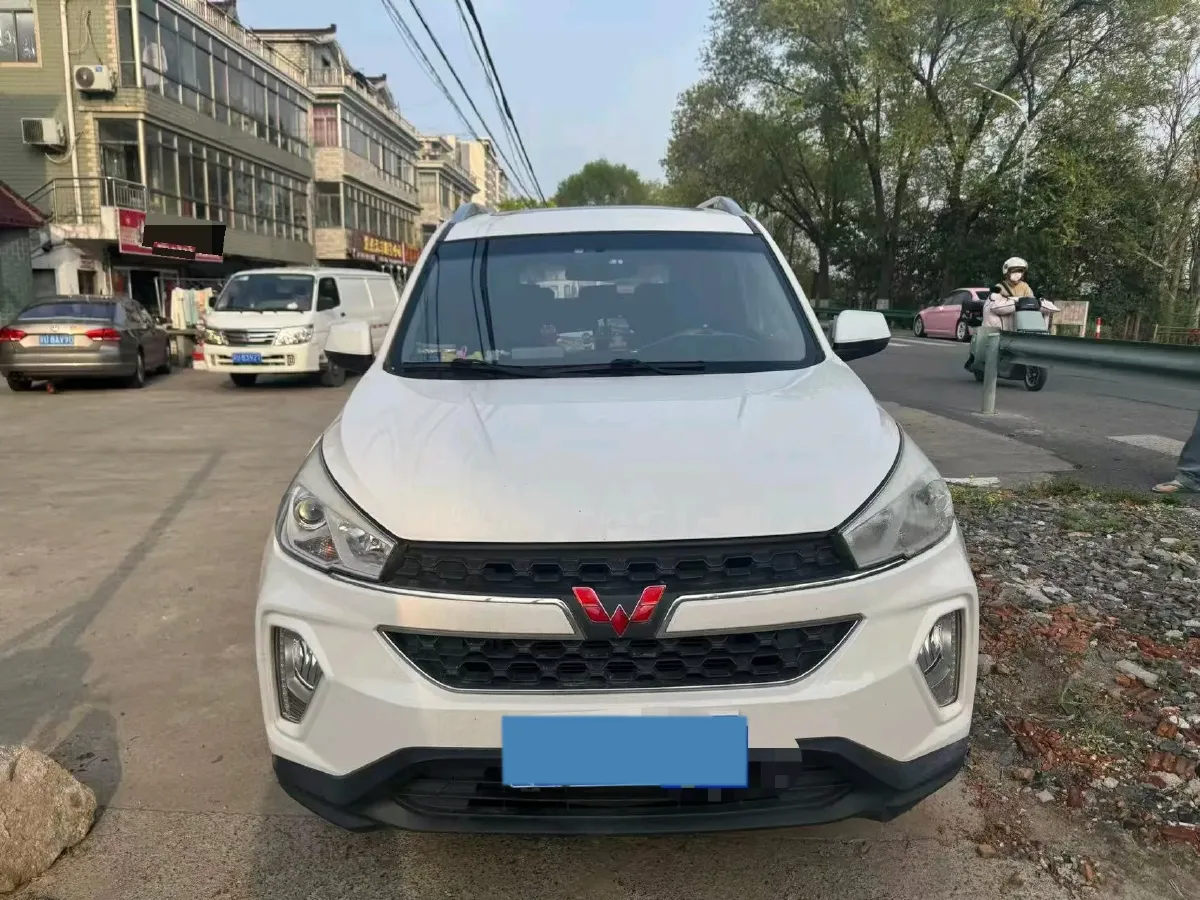2018 WuLing HongGuang S3 1.5L 112HP L4 6MT,autocango,china used car exporter,china ev exporter,chinese used car exporter,chinese used ev exporter