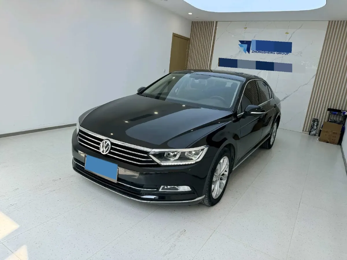 2018 Volkswagen Magotan 1.8T 180HP L4 7DCT,autocango,china used car exporter,china ev exporter,chinese used car exporter,chinese used ev exporter