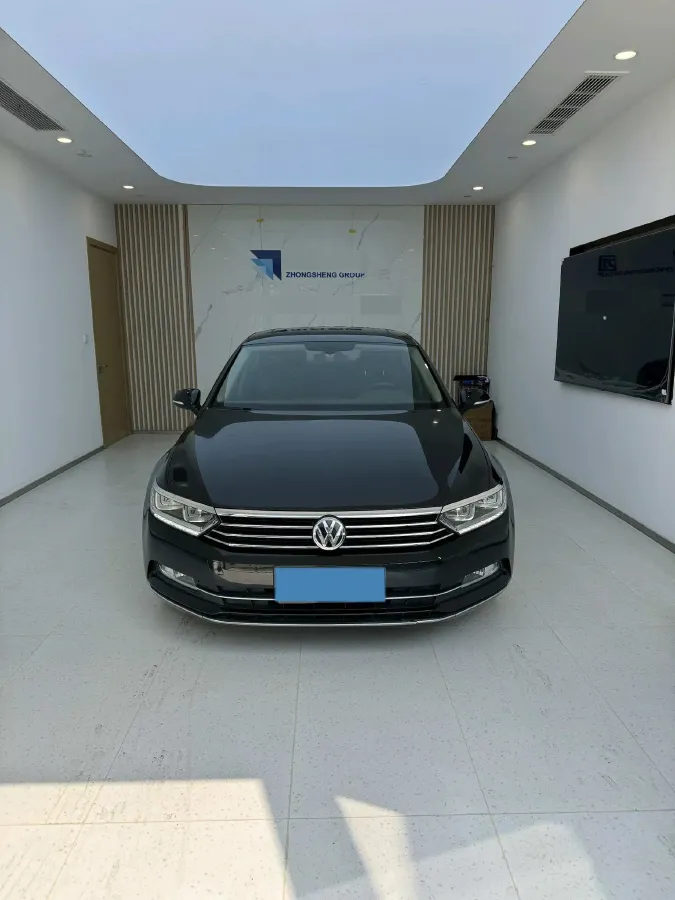 2018 Volkswagen Magotan 1.8T 180HP L4 7DCT,autocango,china used car exporter,china ev exporter,chinese used car exporter,chinese used ev exporter
