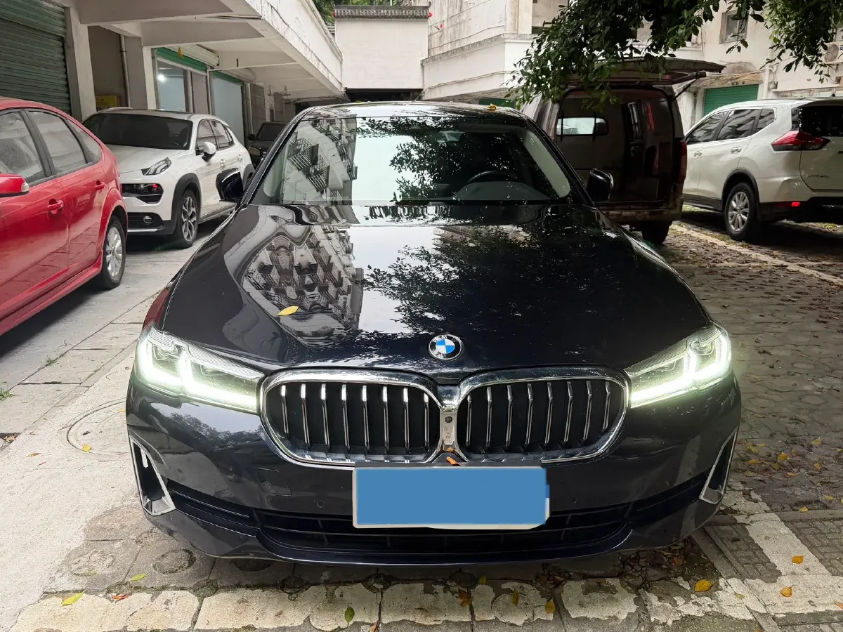 2021 BMW 5 Series 2.0T 252HP L4 8AT,autocango,china used car exporter,china ev exporter,chinese used car exporter,chinese used ev exporter