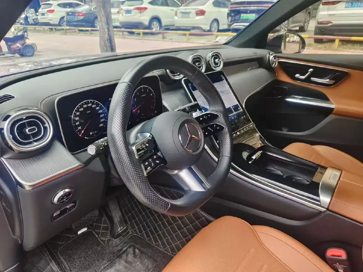 2024 Mercedes-Benz GLC Class 2.0T 204HP L4 9AT,autocango,china used car exporter,china ev exporter,chinese used car exporter,chinese used ev exporter