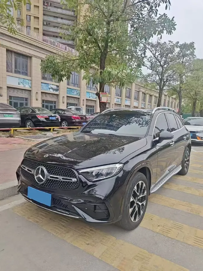 2024 Mercedes-Benz GLC Class 2.0T 204HP L4 9AT,autocango,china used car exporter,china ev exporter,chinese used car exporter,chinese used ev exporter