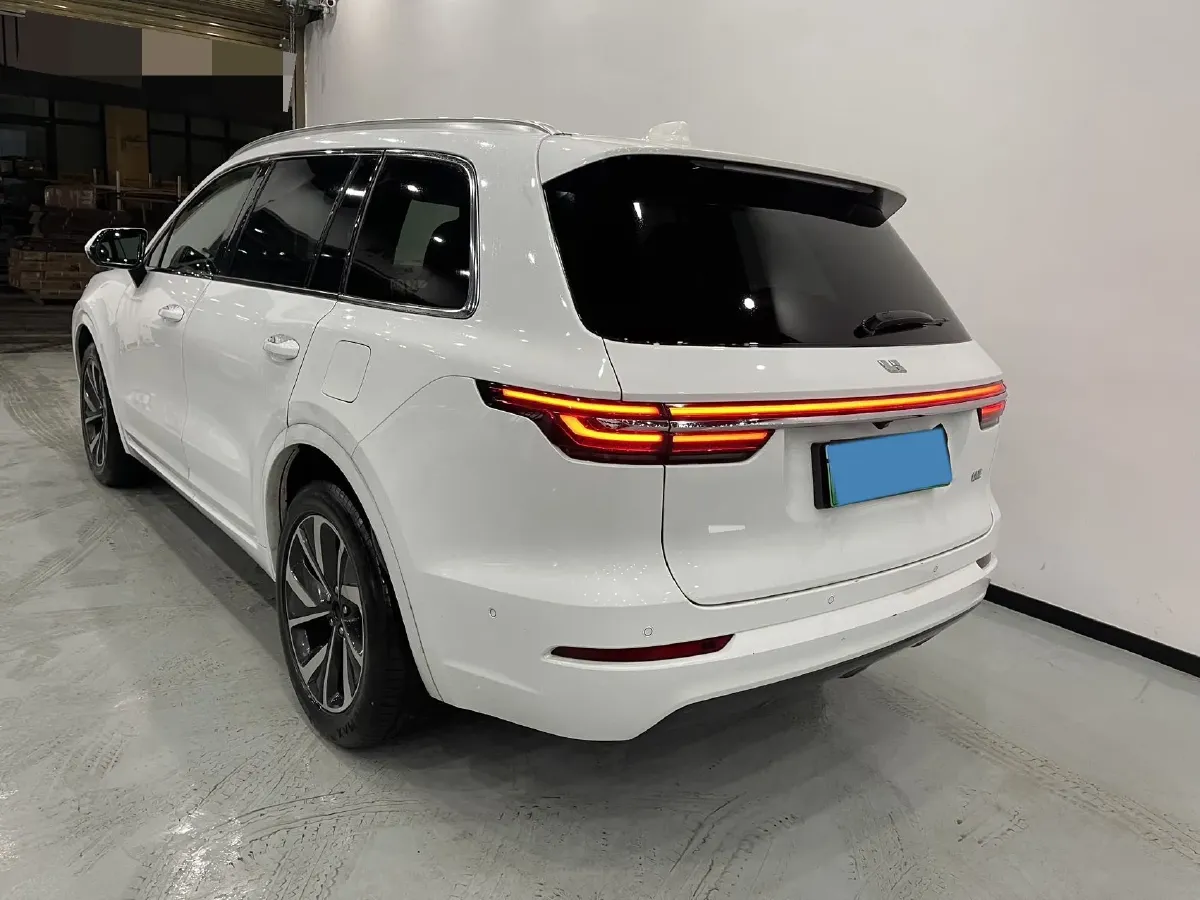2021 Li ONE Range Extended 131HP REEV 40.5KWH,autocango,china used car exporter,china ev exporter,chinese used car exporter,chinese used ev exporter