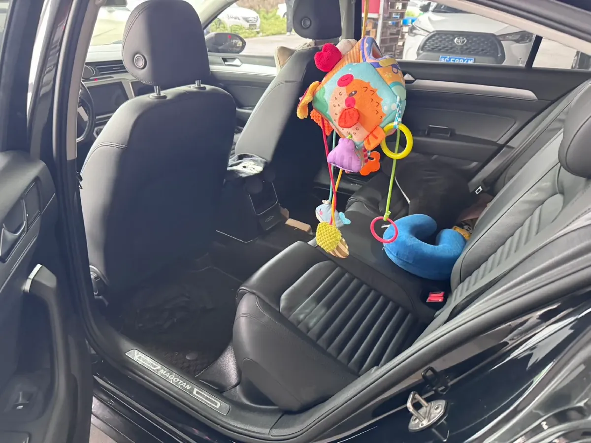 2019 Citroen C6 1.6T 170HP L4 6AT,autocango,china used car exporter,china ev exporter,chinese used car exporter,chinese used ev exporter