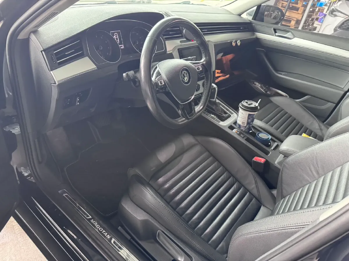 2019 Citroen C6 1.6T 170HP L4 6AT,autocango,china used car exporter,china ev exporter,chinese used car exporter,chinese used ev exporter