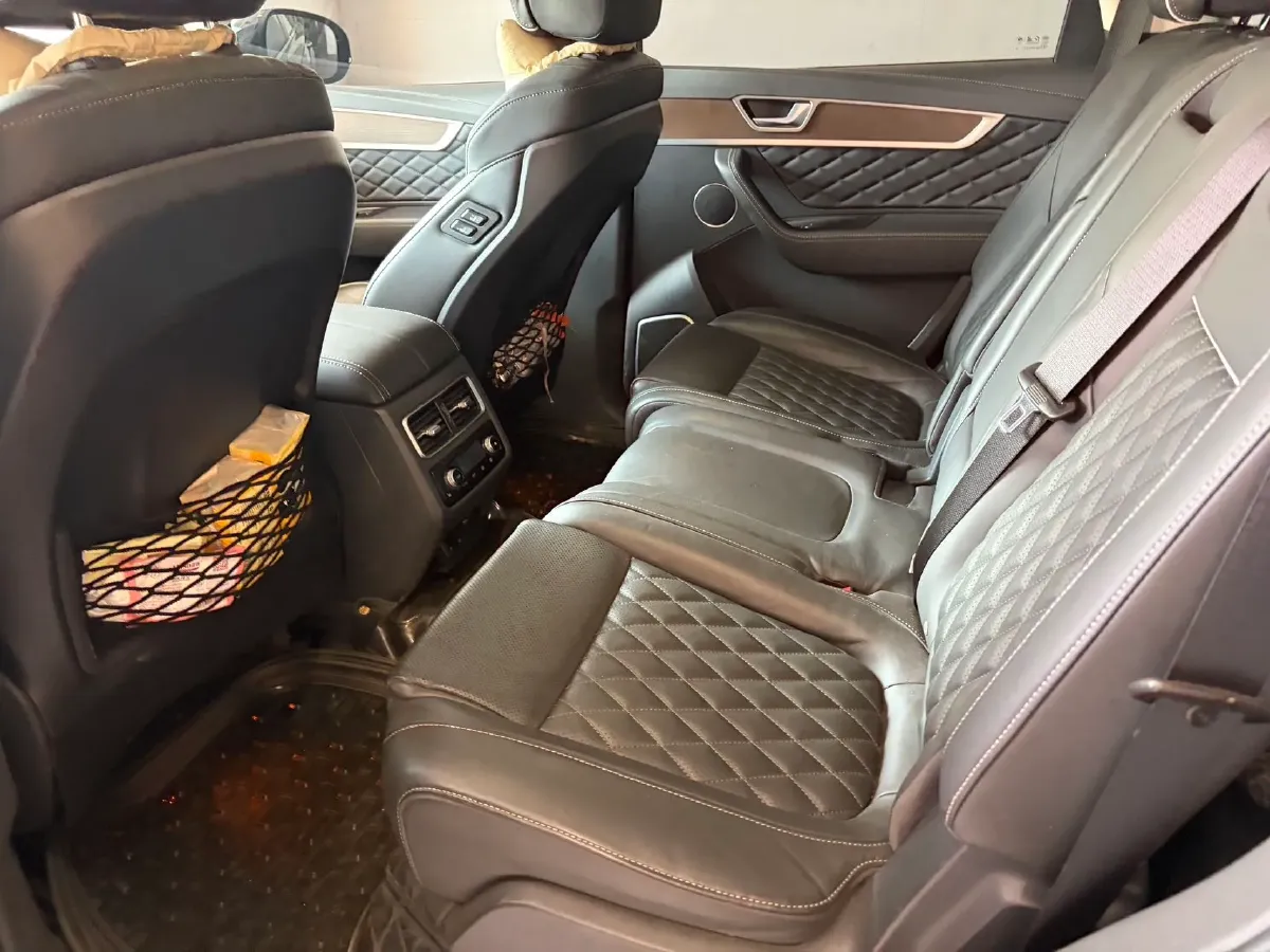 2021 HongQi HS7 3.0T 337HP V6 8AT,autocango,china used car exporter,china ev exporter,chinese used car exporter,chinese used ev exporter