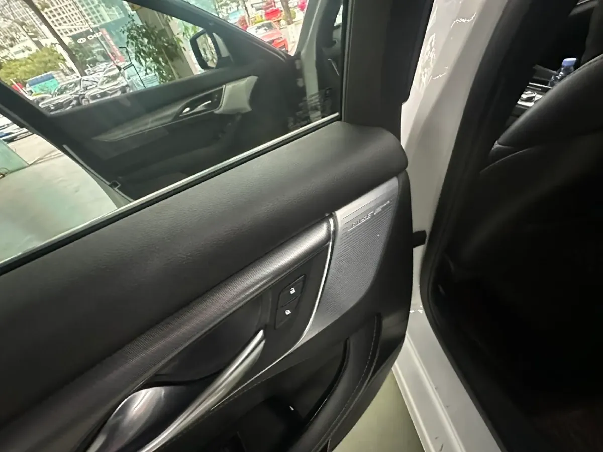 2022 Cadillac CT5 2.0T 237HP L4 10AT,autocango,china used car exporter,china ev exporter,chinese used car exporter,chinese used ev exporter