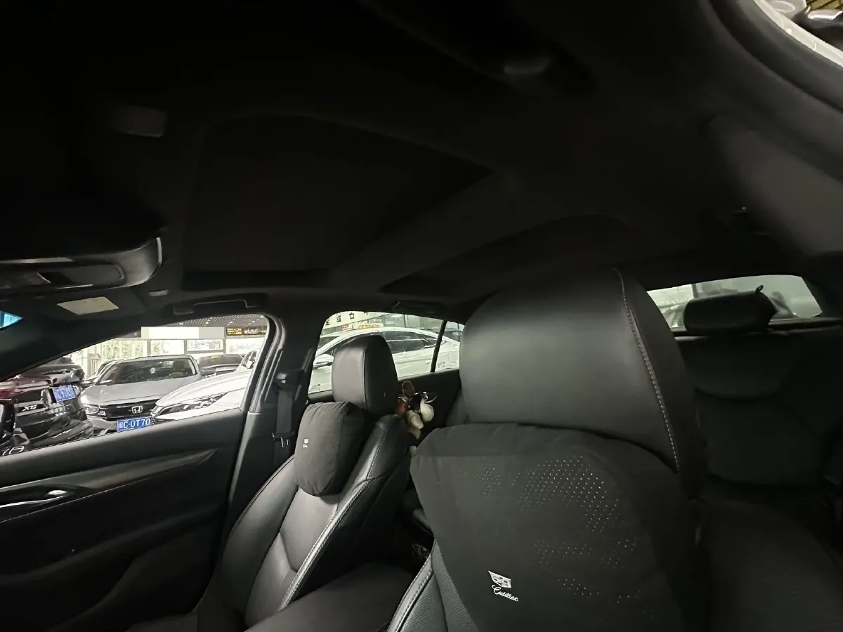 2022 Cadillac CT5 2.0T 237HP L4 10AT,autocango,china used car exporter,china ev exporter,chinese used car exporter,chinese used ev exporter