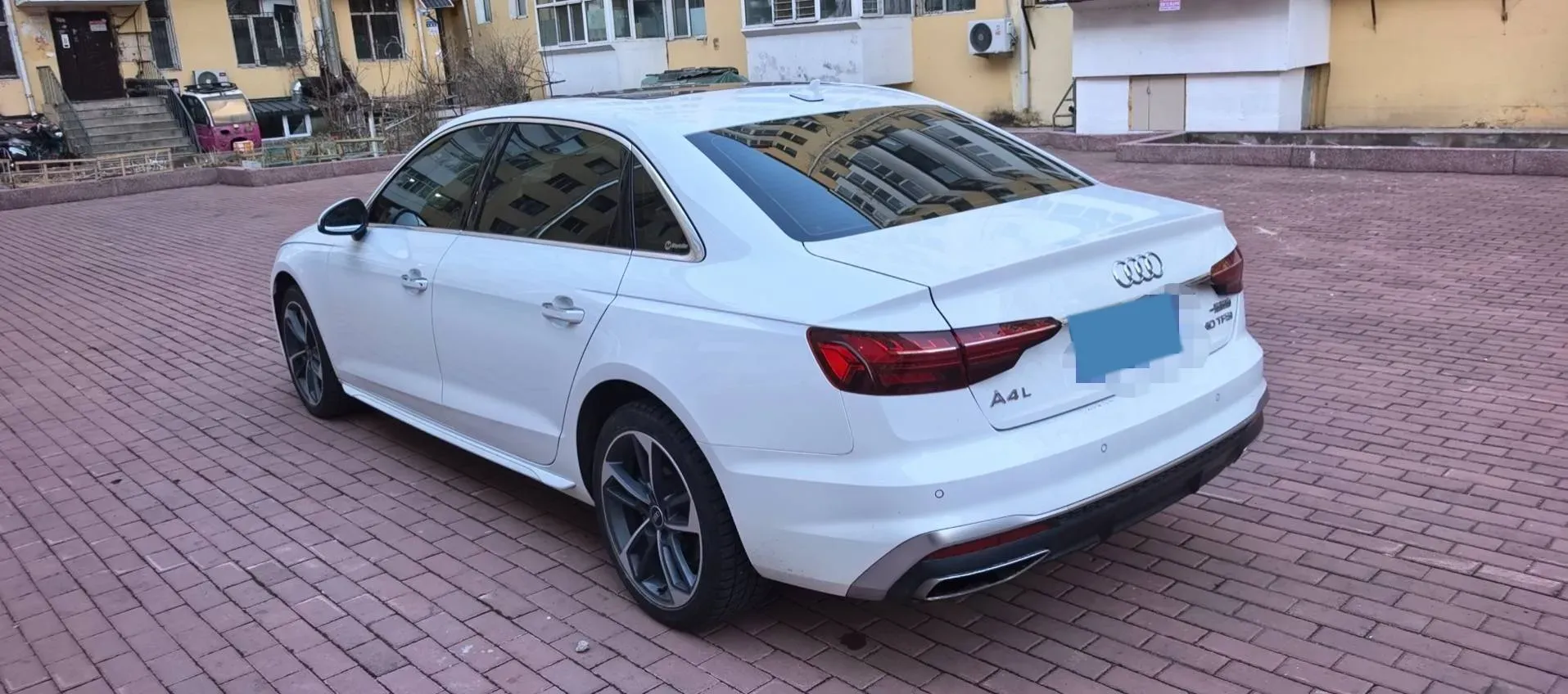 2022 Audi A4L 2.0T 190HP L4 7DCT,autocango,china used car exporter,china ev exporter,chinese used car exporter,chinese used ev exporter