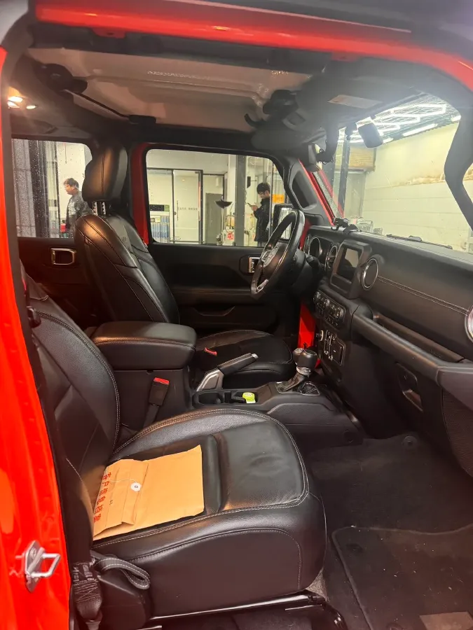 2019 Jeep Wrangler 2.0T 266HP L4 8AT,autocango,china used car exporter,china ev exporter,chinese used car exporter,chinese used ev exporter