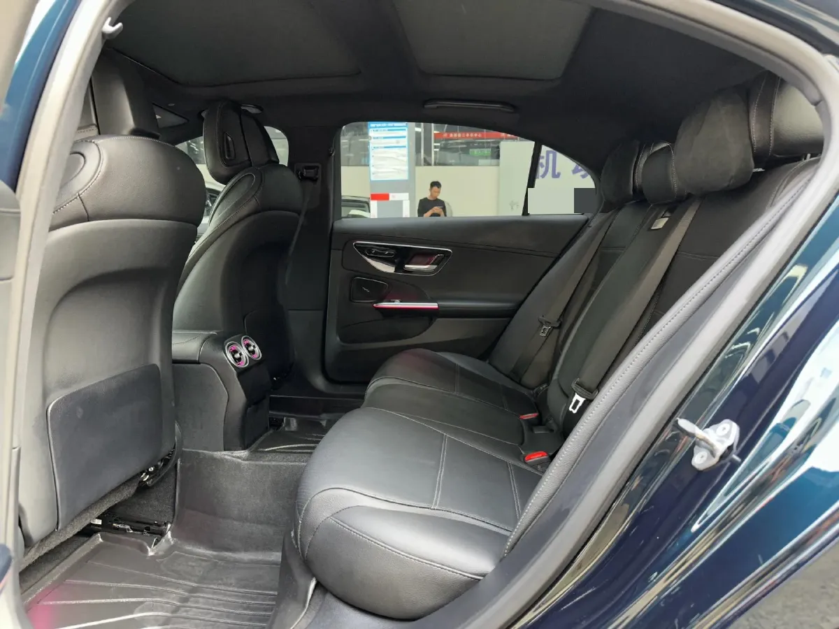 2022 Mercedes-Benz C Class 1.5T 204HP L4 9AT,autocango,china used car exporter,china ev exporter,chinese used car exporter,chinese used ev exporter