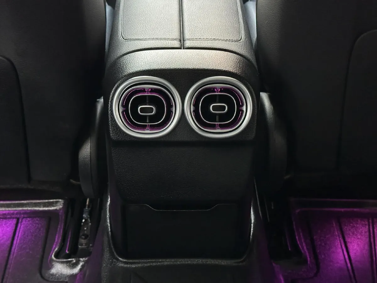 2022 Mercedes-Benz C Class 1.5T 204HP L4 9AT,autocango,china used car exporter,china ev exporter,chinese used car exporter,chinese used ev exporter