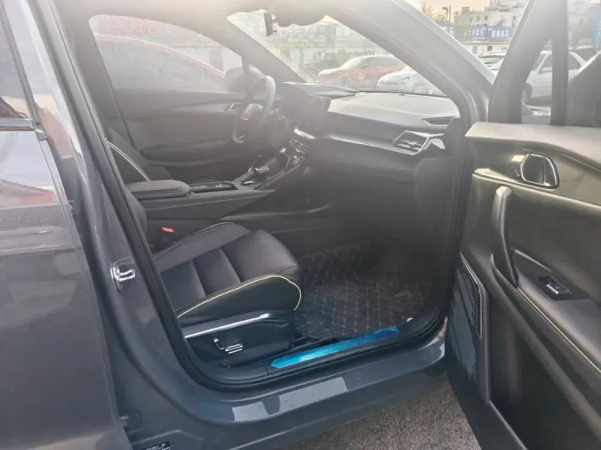 2023 LYNK&CO 06 1.5T 181HP L4 7DCT,autocango,china used car exporter,china ev exporter,chinese used car exporter,chinese used ev exporter