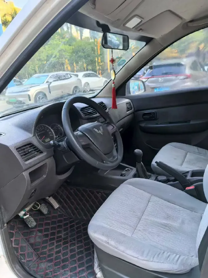 2018 WuLing HongGuang 1.2L 82HP L4 5MT,autocango,china used car exporter,china ev exporter,chinese used car exporter,chinese used ev exporter