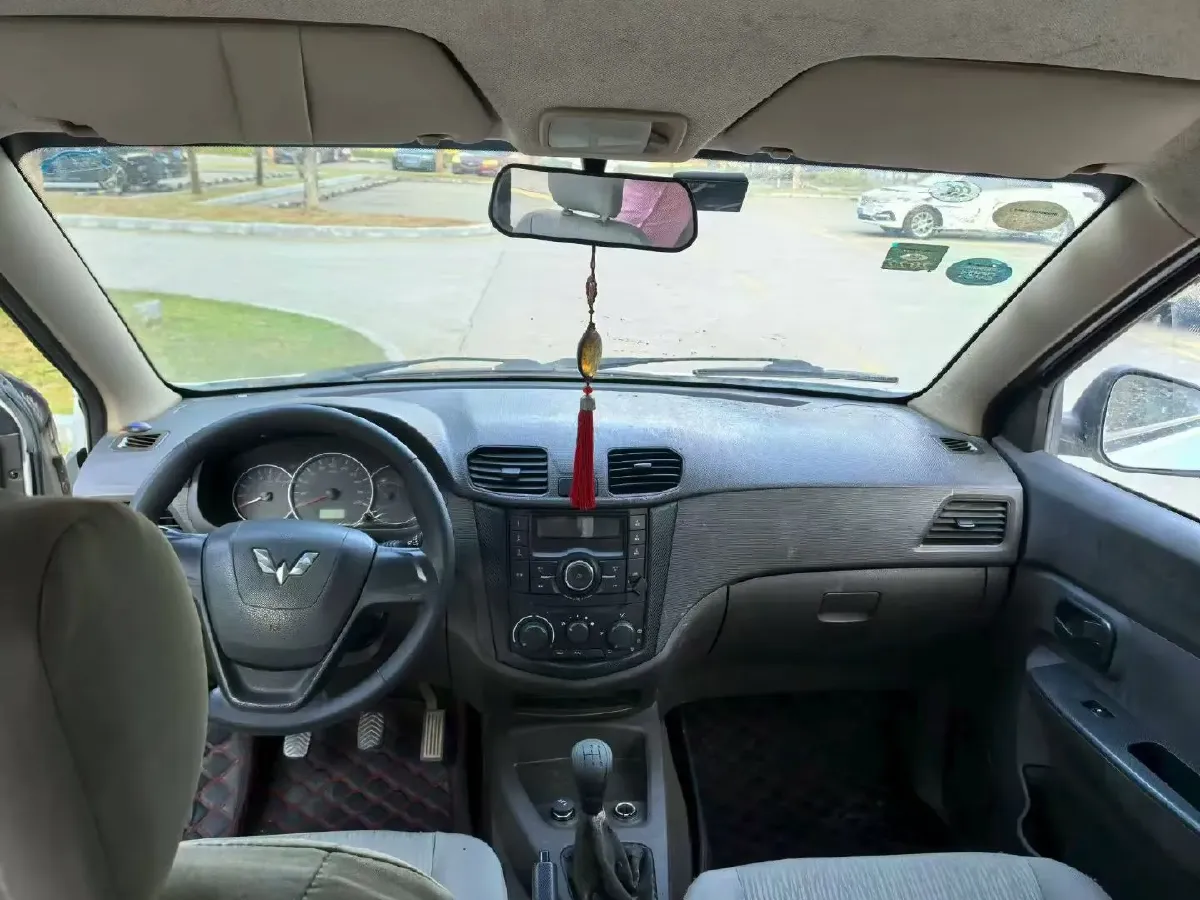 2018 WuLing HongGuang 1.2L 82HP L4 5MT,autocango,china used car exporter,china ev exporter,chinese used car exporter,chinese used ev exporter