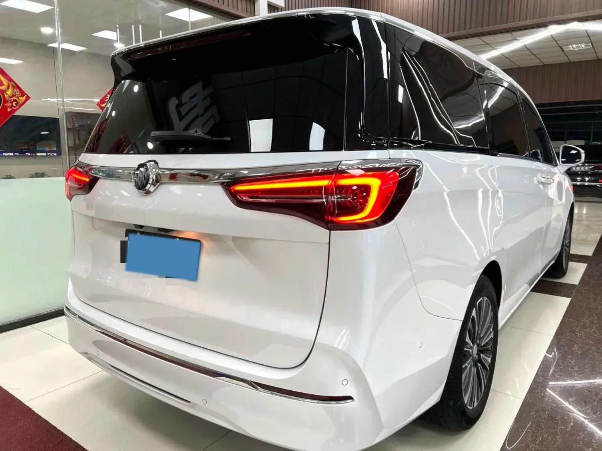 2022 Buick GL8 2.0T 237HP L4 9AT,autocango,china used car exporter,china ev exporter,chinese used car exporter,chinese used ev exporter