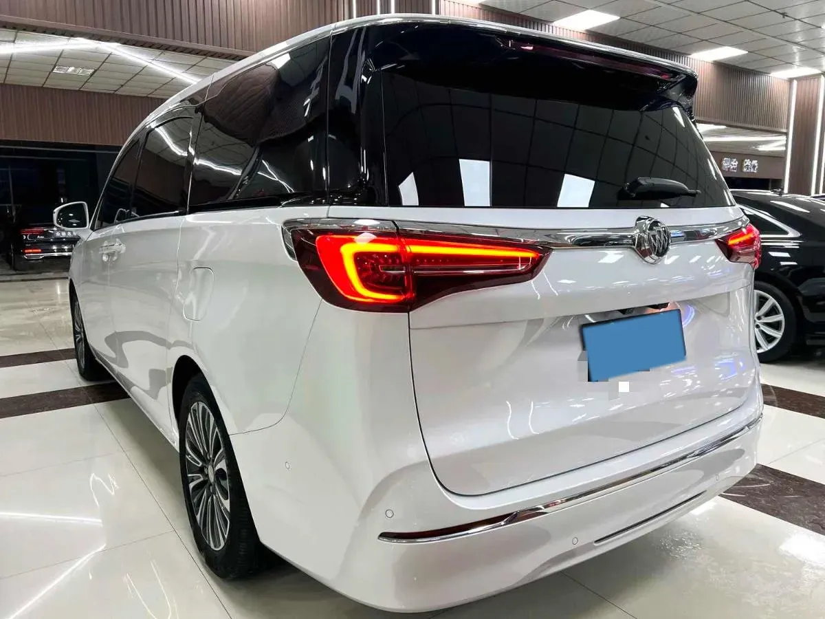 2022 Buick GL8 2.0T 237HP L4 9AT,autocango,china used car exporter,china ev exporter,chinese used car exporter,chinese used ev exporter