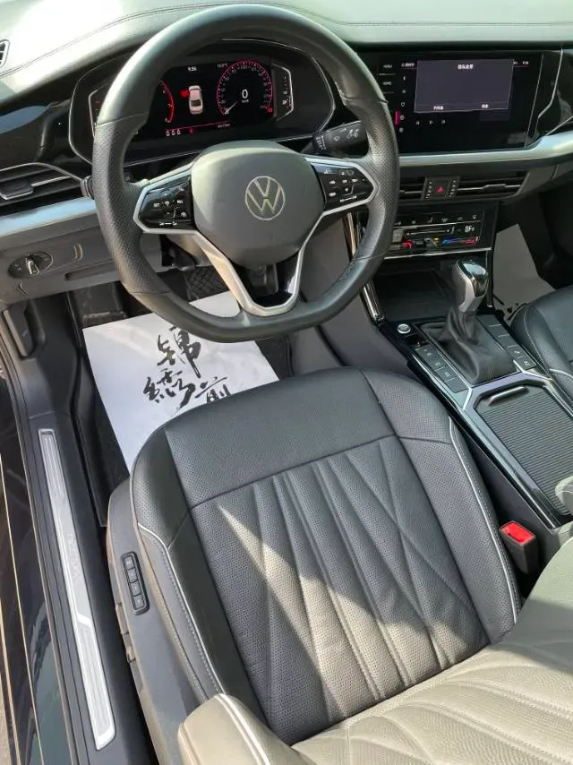 2023 Volkswagen Passat 2.0T 186HP L4 7DCT,autocango,china used car exporter,china ev exporter,chinese used car exporter,chinese used ev exporter