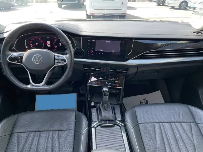 2023 Volkswagen Passat 2.0T 186HP L4 7DCT,autocango,china used car exporter,china ev exporter,chinese used car exporter,chinese used ev exporter