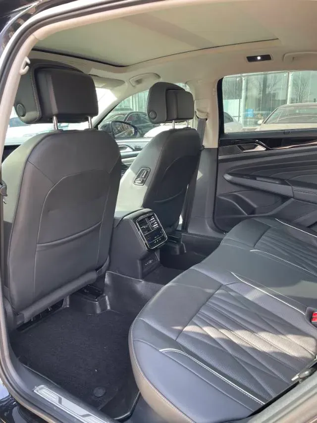 2023 Volkswagen Passat 2.0T 186HP L4 7DCT,autocango,china used car exporter,china ev exporter,chinese used car exporter,chinese used ev exporter