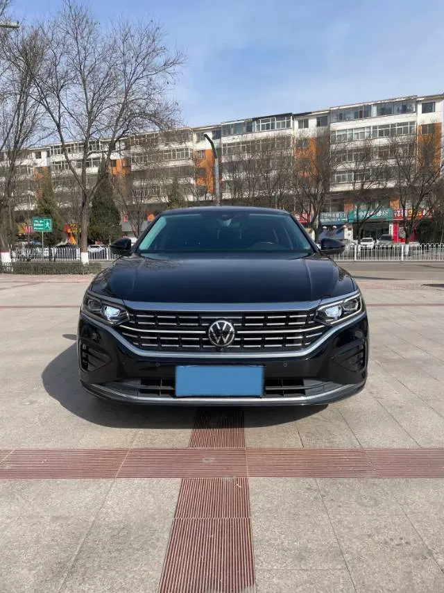 2023 Volkswagen Passat 2.0T 186HP L4 7DCT,autocango,china used car exporter,china ev exporter,chinese used car exporter,chinese used ev exporter