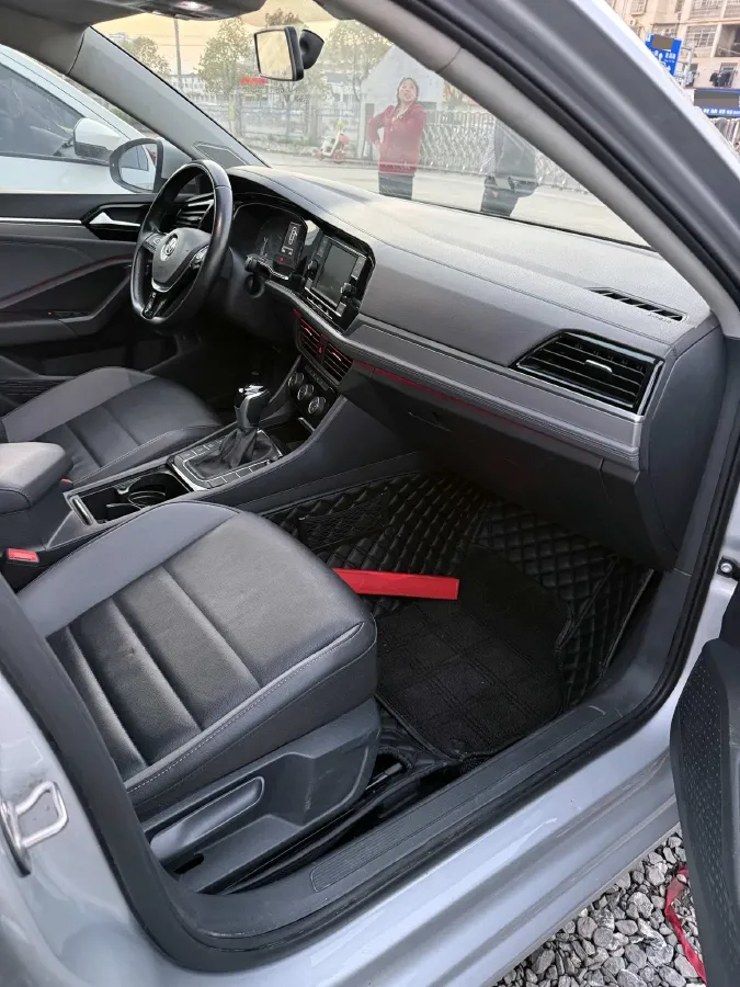 2019 Jeep Renegade 1.3T 173HP L4 7DCT,autocango,china used car exporter,china ev exporter,chinese used car exporter,chinese used ev exporter