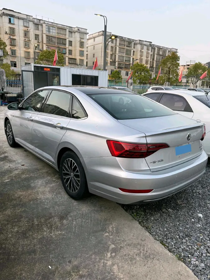 2019 Jeep Renegade 1.3T 173HP L4 7DCT,autocango,china used car exporter,china ev exporter,chinese used car exporter,chinese used ev exporter