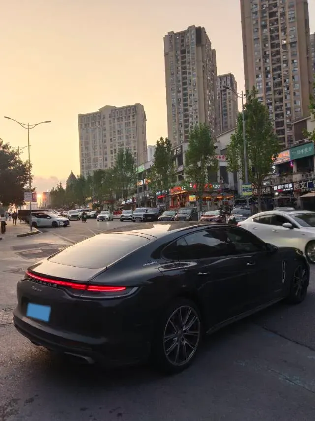 2023 Porsche Panamera 2.9T 330HP V6 8DCT,autocango,china used car exporter,china ev exporter,chinese used car exporter,chinese used ev exporter