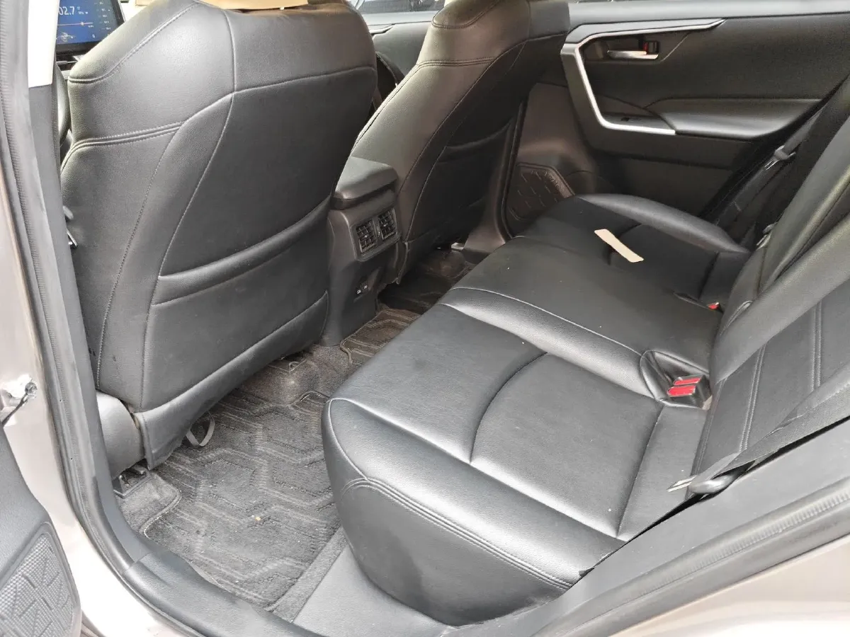 2021 Toyota RAV4 2.0L 171HP L4 CVT,autocango,china used car exporter,china ev exporter,chinese used car exporter,chinese used ev exporter