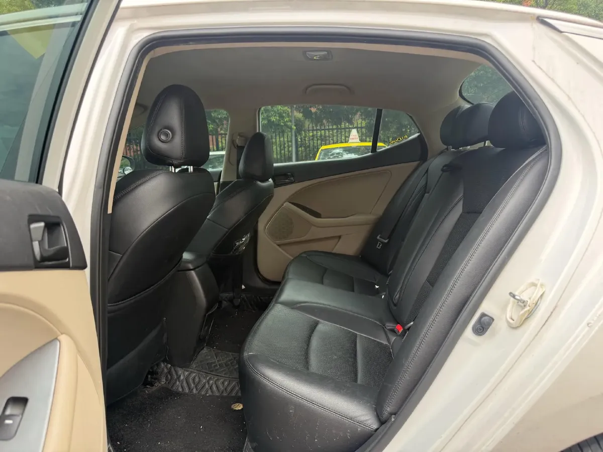 2015 Kia K5 2.0L 162HP L4 6AT,autocango,china used car exporter,china ev exporter,chinese used car exporter,chinese used ev exporter