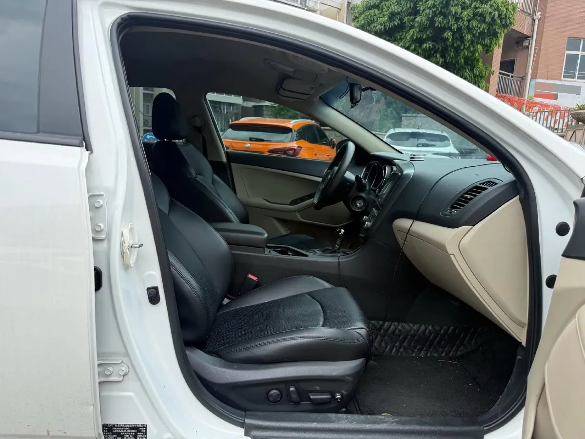 2015 Kia K5 2.0L 162HP L4 6AT,autocango,china used car exporter,china ev exporter,chinese used car exporter,chinese used ev exporter