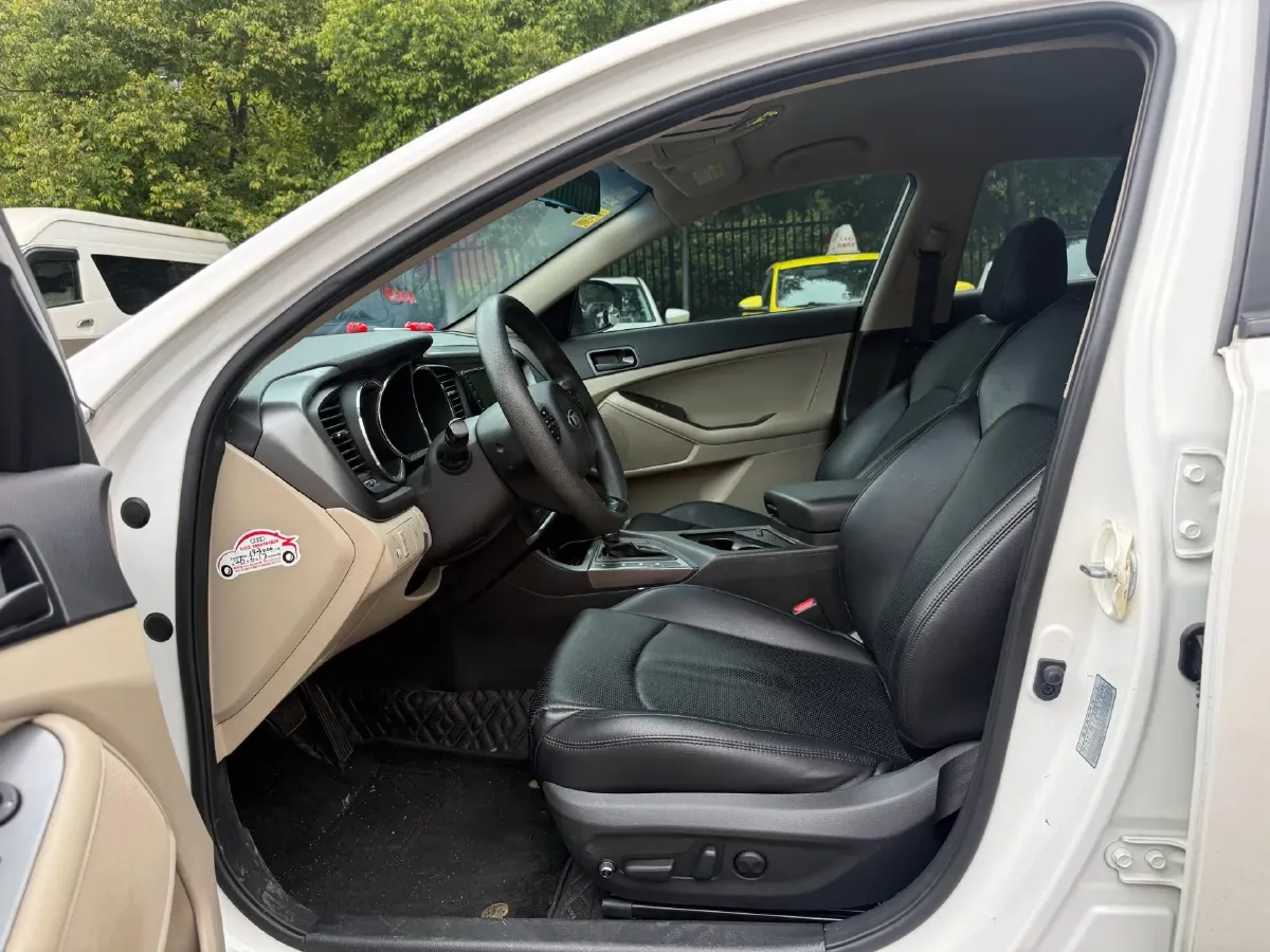 2015 Kia K5 2.0L 162HP L4 6AT,autocango,china used car exporter,china ev exporter,chinese used car exporter,chinese used ev exporter