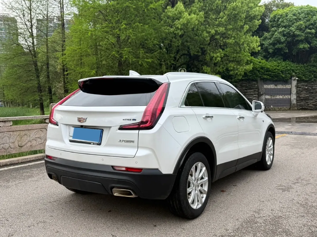 2022 Cadillac XT4 2.0T 237HP L4 9AT,autocango,china used car exporter,china ev exporter,chinese used car exporter,chinese used ev exporter